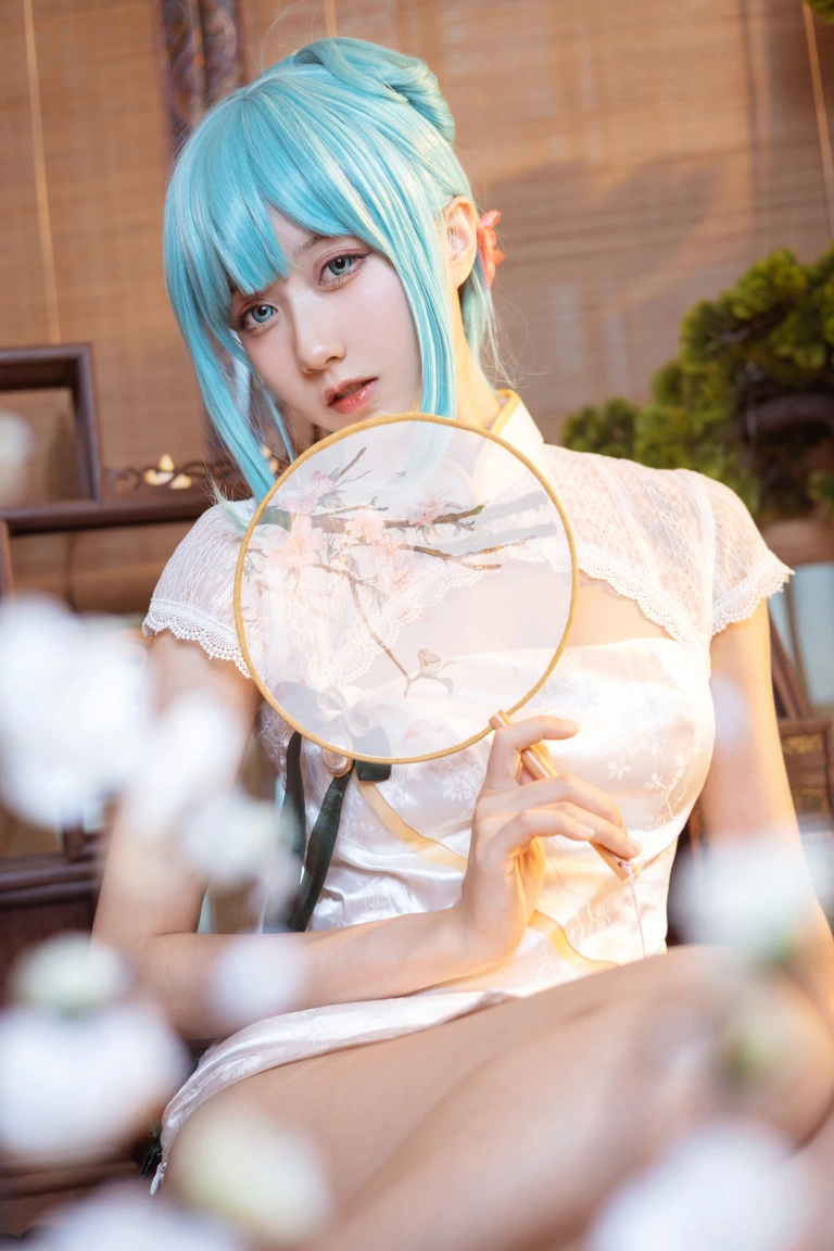 木棉棉《初音韶华COS》主题写真：17张全套美图