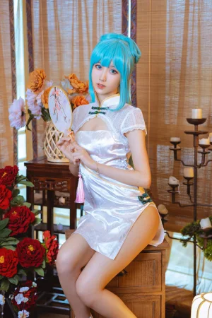 木棉棉《初音韶华COS》主题写真：17张全套美图