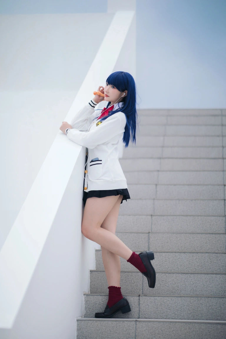 瓜希酱《宝多六花 制服》主题写真：16张全套美图