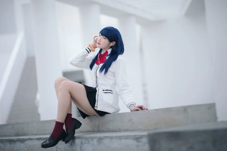 瓜希酱《宝多六花 制服》主题写真：16张全套美图