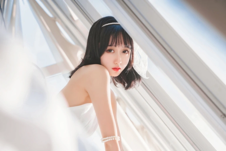 木棉棉《水波温柔》主题写真：24张全套美图