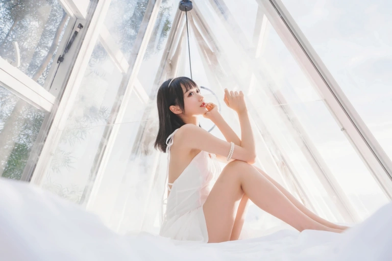 木棉棉《水波温柔》主题写真：24张全套美图