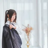 桜桃喵《桜桃未熟2 冬季制服丝秀》主题写真：45张全套美图