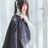 桜桃喵《桜桃未熟2 冬季制服丝秀》主题写真：45张全套美图
