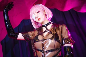 星之迟迟《透明护士》主题写真：46张全套美图