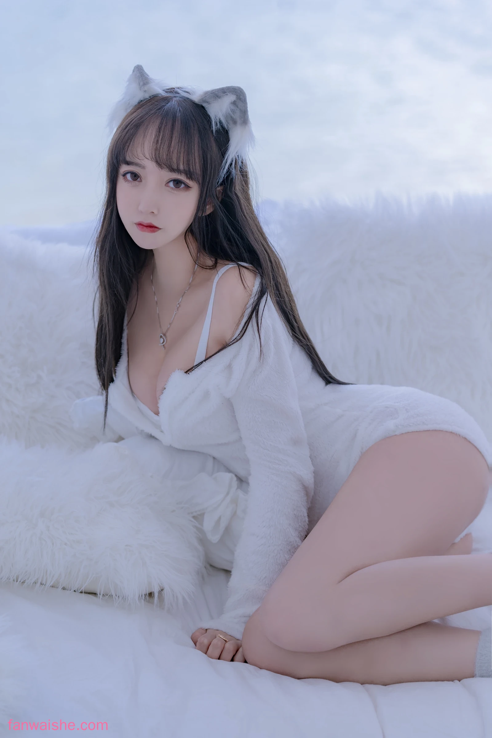 过期米线线喵 过期米线线喵 NO.071 - 小狼