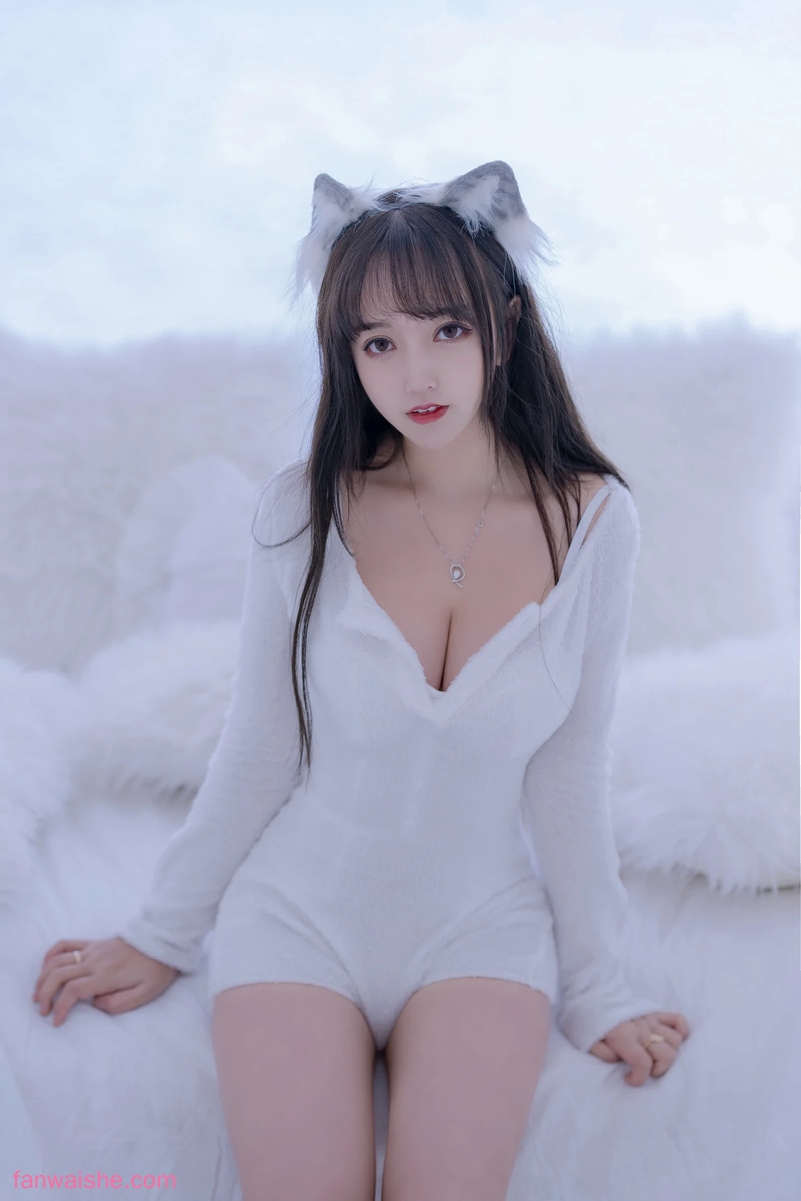 过期米线线喵 过期米线线喵 NO.071 - 小狼