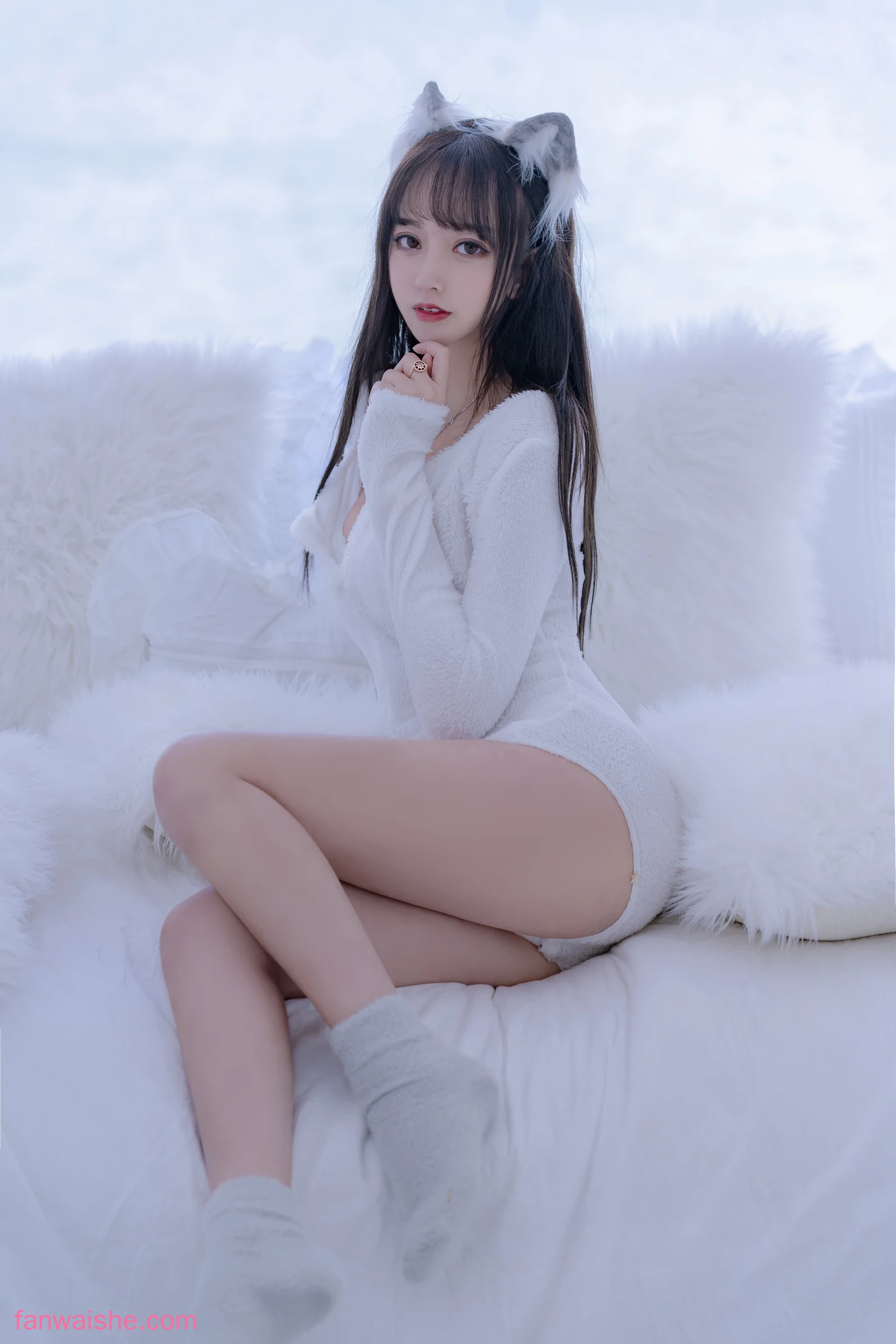 过期米线线喵 过期米线线喵 NO.071 - 小狼