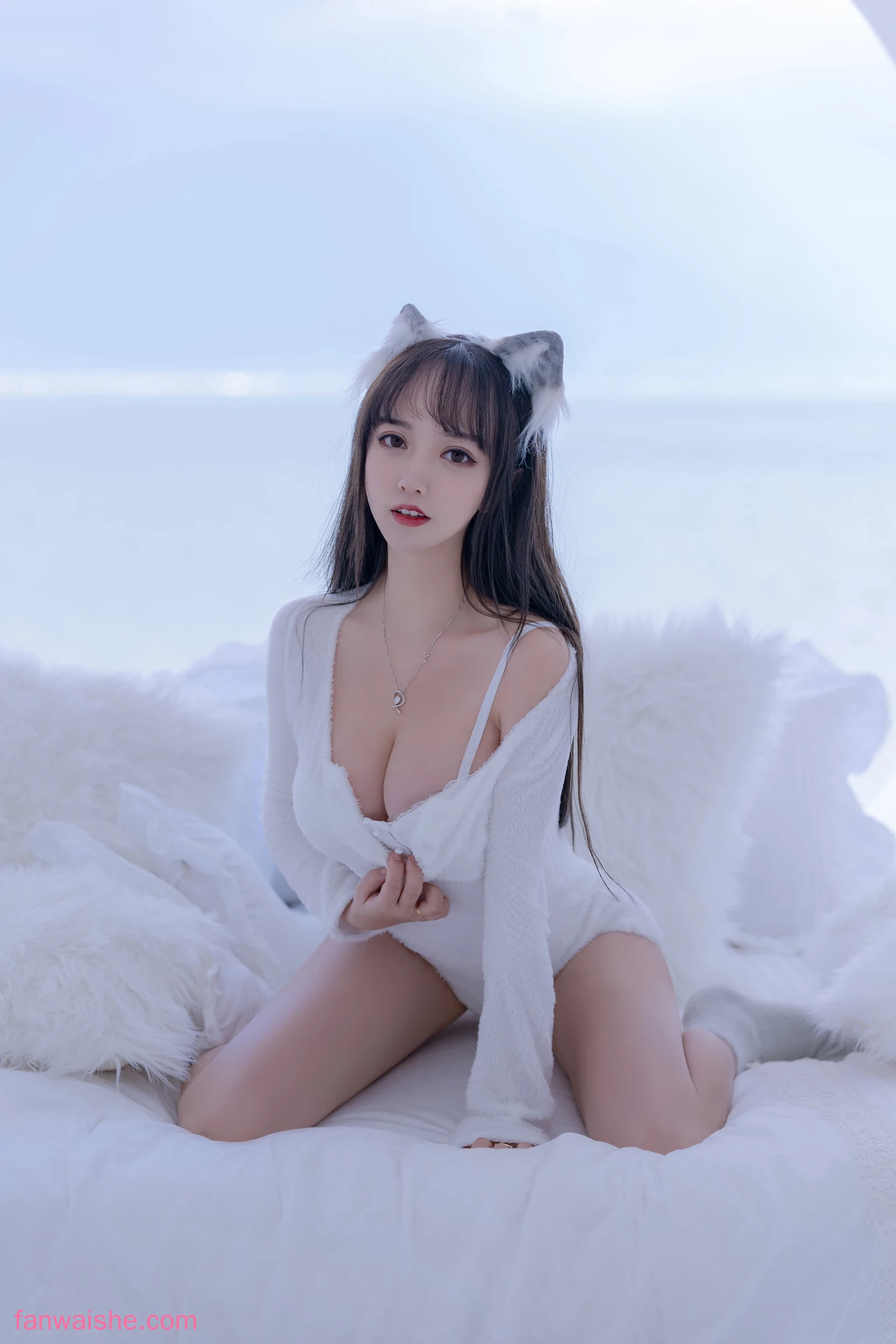过期米线线喵 过期米线线喵 NO.071 - 小狼