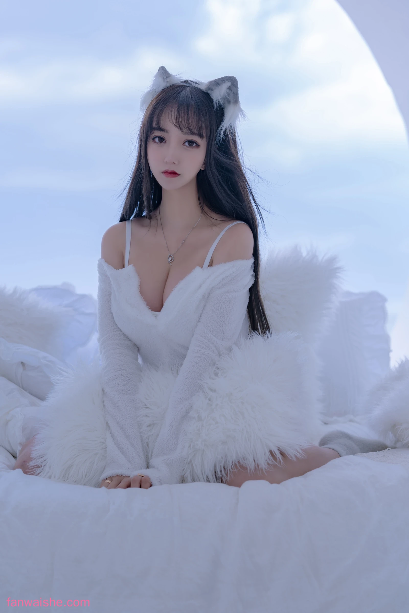 过期米线线喵 过期米线线喵 NO.071 - 小狼