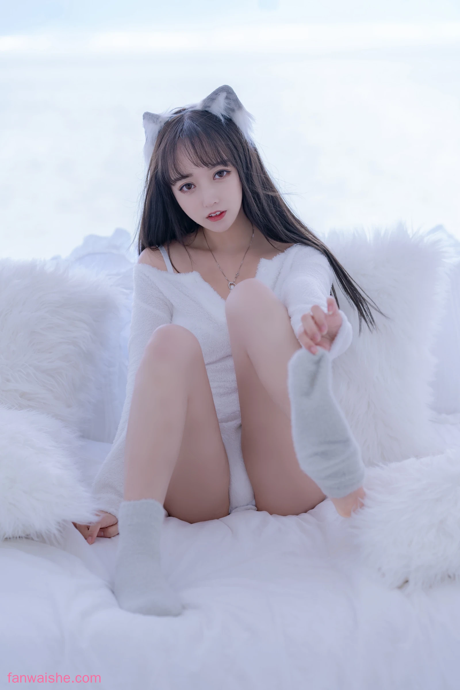 过期米线线喵 过期米线线喵 NO.071 - 小狼