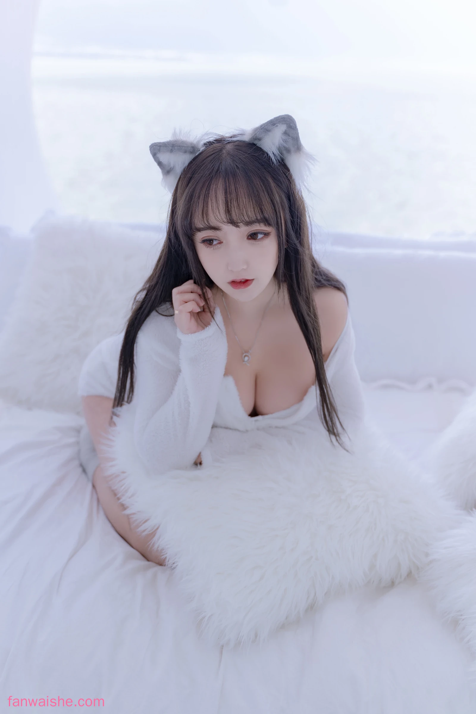 过期米线线喵 过期米线线喵 NO.071 - 小狼