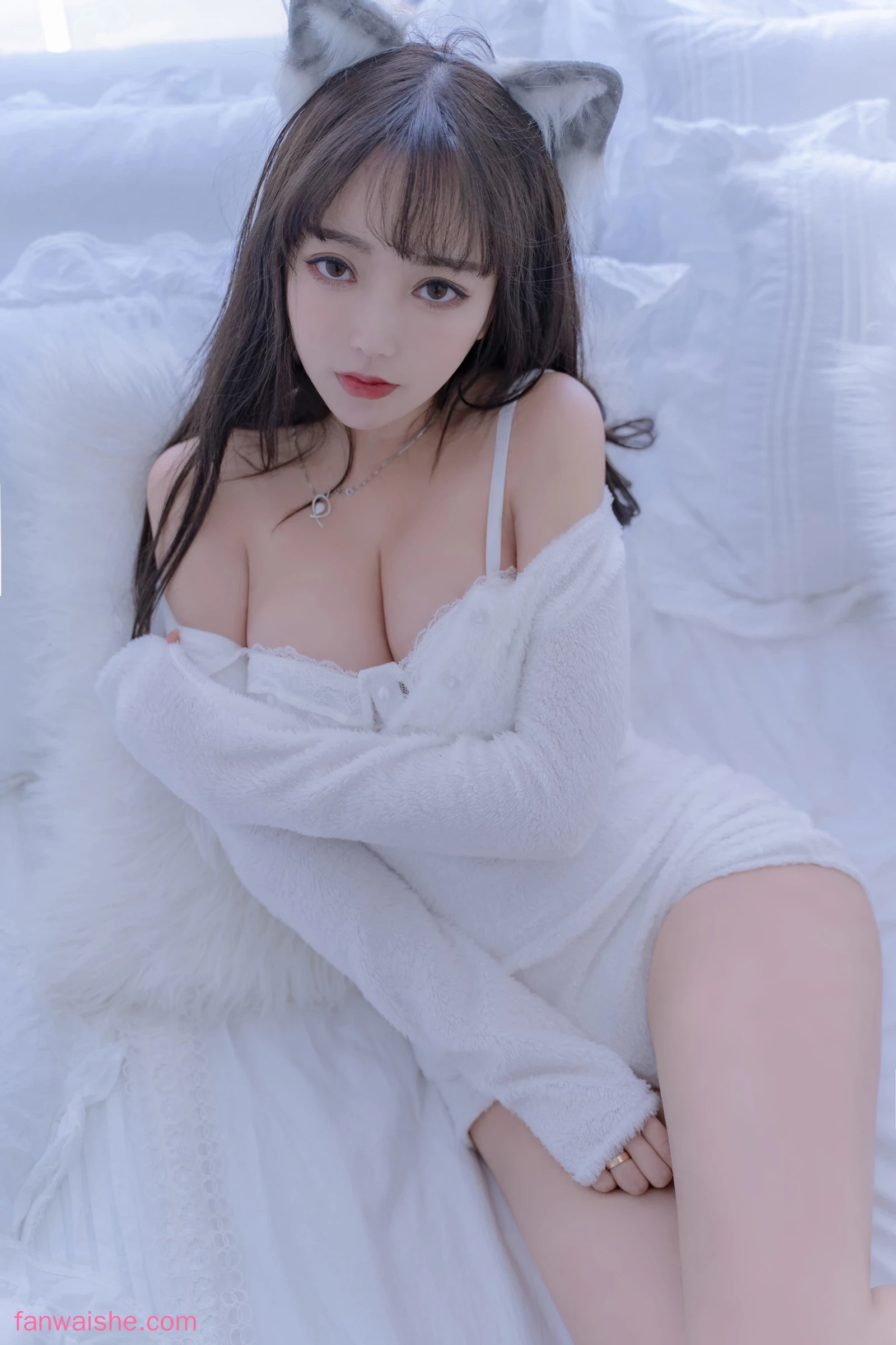 过期米线线喵 过期米线线喵 NO.071 - 小狼