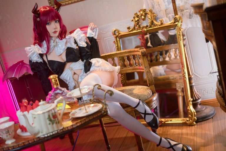 阿包也是兔娘《莉莉娅女仆》主题写真：28张全套美图