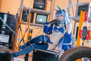屿鱼《碧蓝航线 花园赛车服》主题写真：82张全套美图