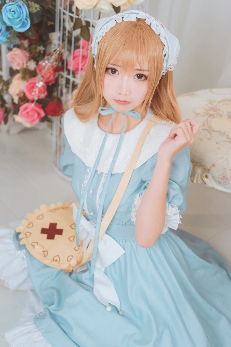 面饼仙儿《血小板lolita》主题写真：13张全套美图