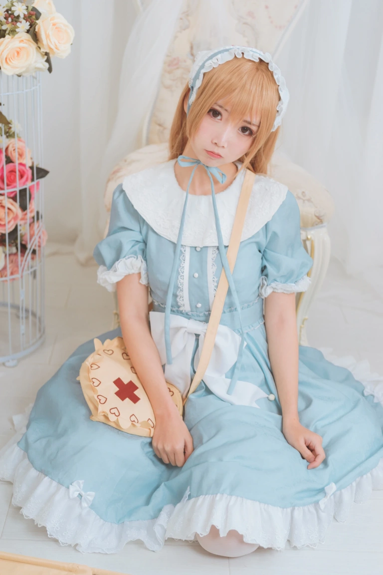 面饼仙儿《血小板lolita》主题写真：13张全套美图