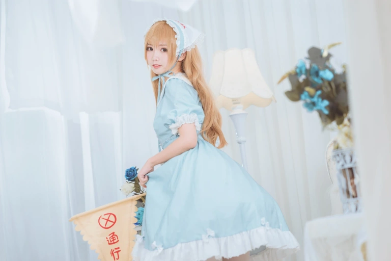 面饼仙儿《血小板lolita》主题写真：13张全套美图
