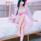 面饼仙儿《鲟睡衣》主题写真：17张全套美图
