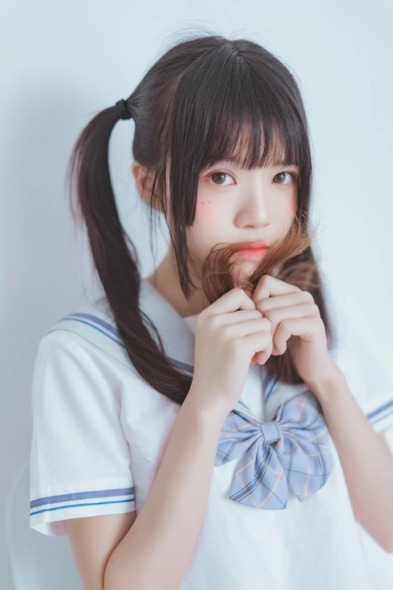 桜桃喵《桜桃未熟2 黑丝水手》主题写真：49张全套美图