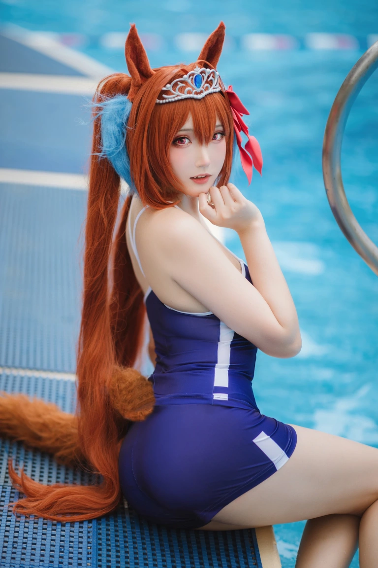 瓜希酱《赛马娘大和赤骥》主题写真：30张全套美图