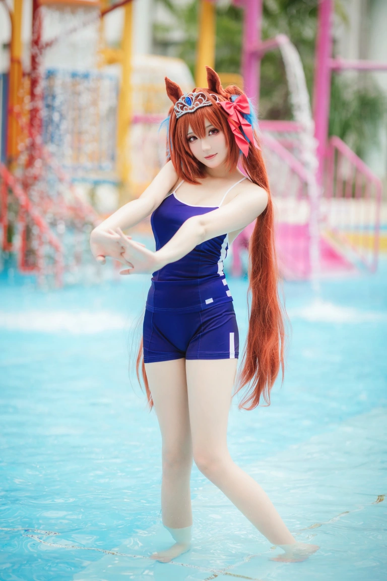 瓜希酱《赛马娘大和赤骥》主题写真：30张全套美图