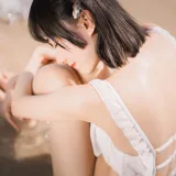 木棉棉《焦糖白》主题写真：38张全套美图