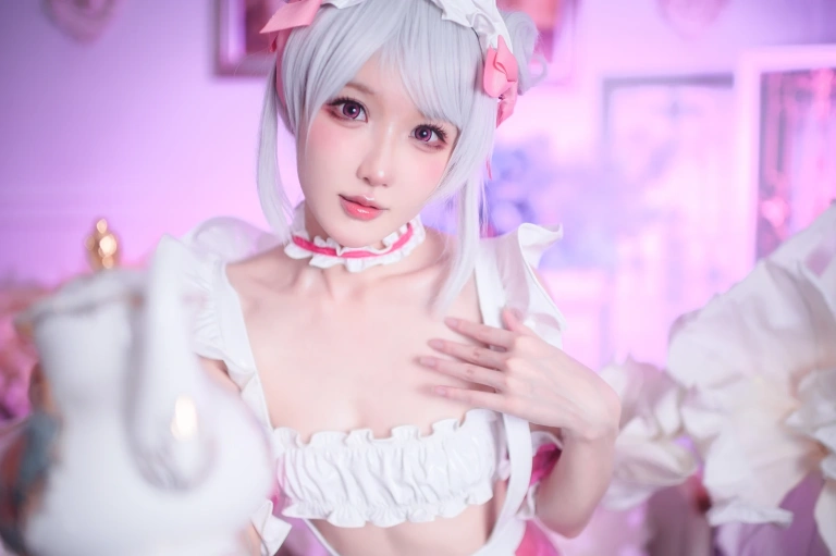 阿包也是兔娘《七夕粉粉女仆》主题写真：49张全套美图