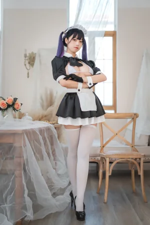 蜜汁猫裘《工作女仆》主题写真：50张全套美图，含3个视频