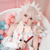 面饼仙儿《伊莉亚》主题写真：14张全套美图