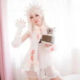 面饼仙儿《伊莉亚》主题写真：14张全套美图