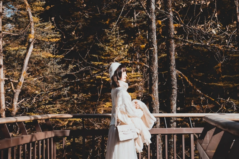 木棉棉《海螺沟游记》主题写真：19张全套美图