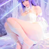 星之迟迟《《纯白と漆黑》 独角兽》主题写真：24张全套美图