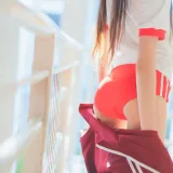 桜桃喵《桜桃未熟2 红色体操服》主题写真：44张全套美图