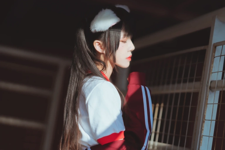 桜桃喵《桜桃未熟2 红色体操服》主题写真：44张全套美图