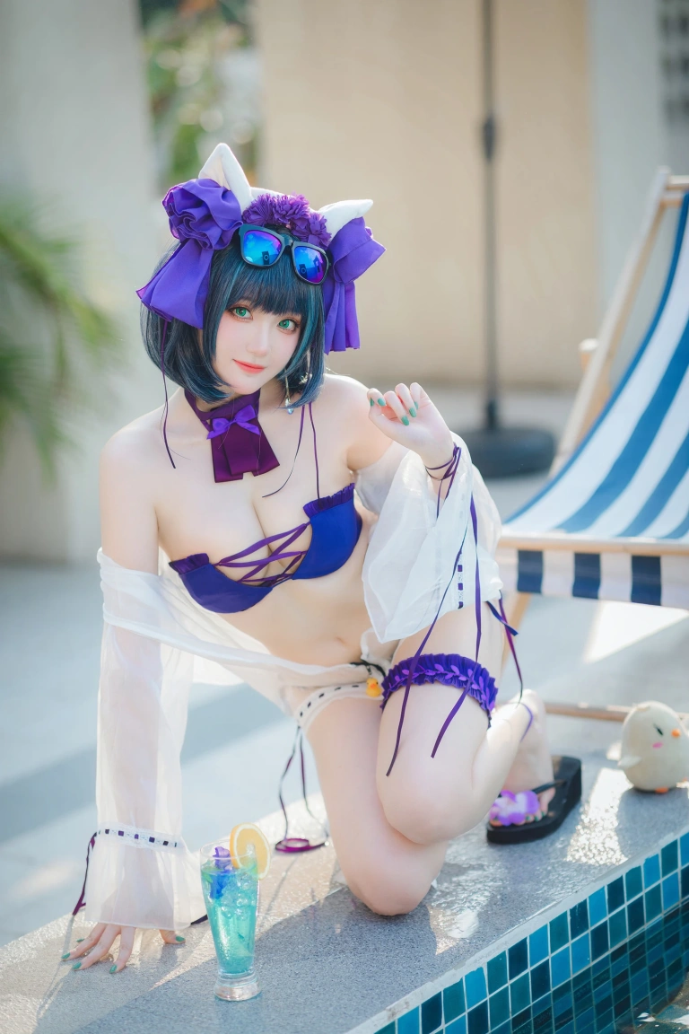 瓜希酱《柴郡泳装》主题写真：32张全套美图