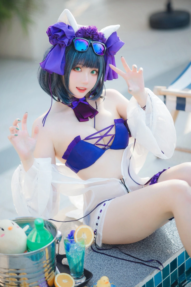 瓜希酱《柴郡泳装》主题写真：32张全套美图