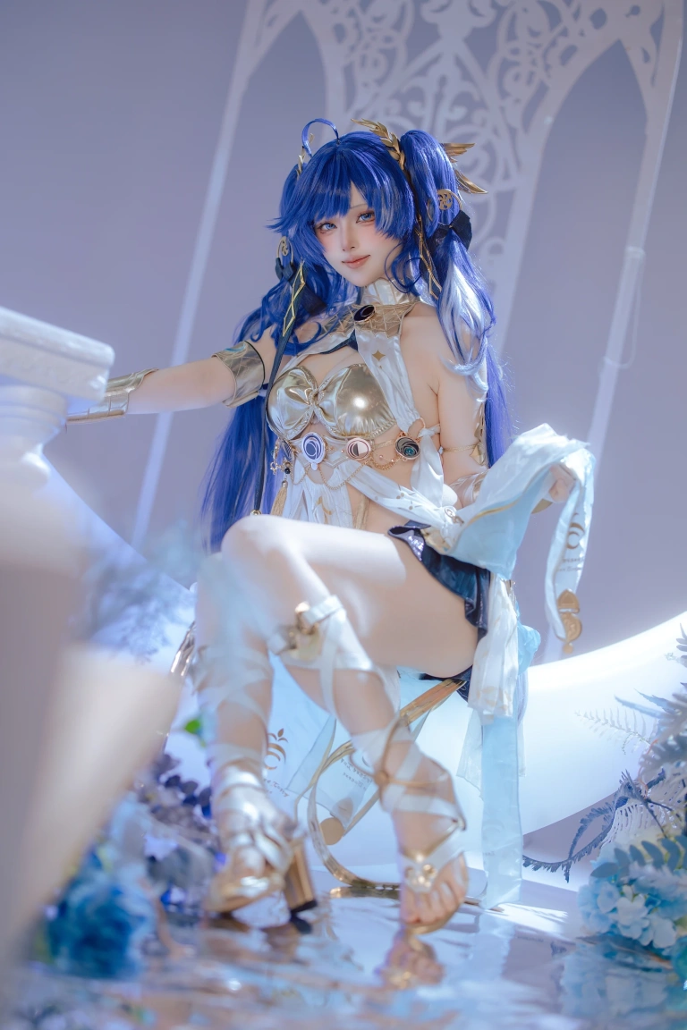 屿鱼《鸣潮 尤诺》主题写真：62张全套美图