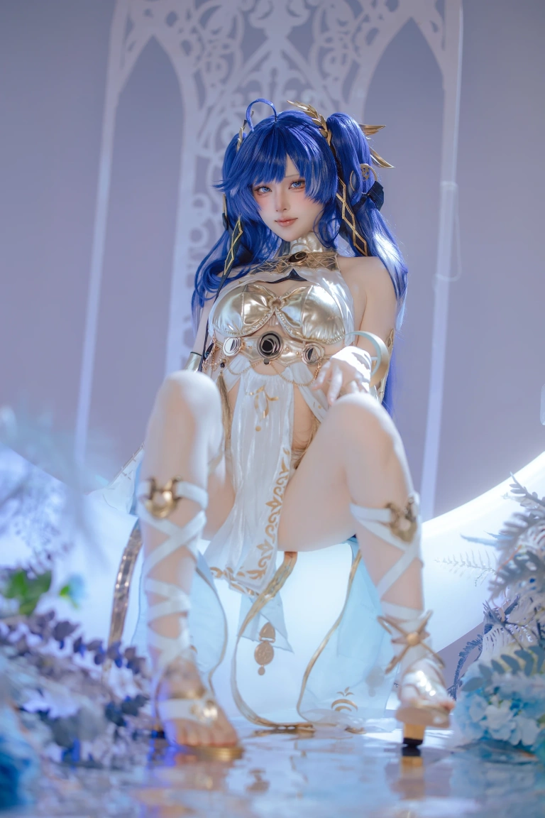 屿鱼《鸣潮 尤诺》主题写真：62张全套美图
