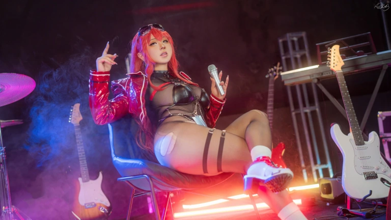 皮皮奶《Nikke胜利女神 沃伦姆》主题写真：58张全套美图，含1个视频