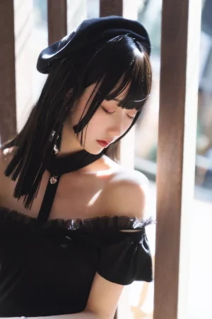 木棉棉《黑色魅惑》主题写真：23张全套美图