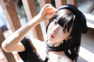 木棉棉《黑色魅惑》主题写真：23张全套美图