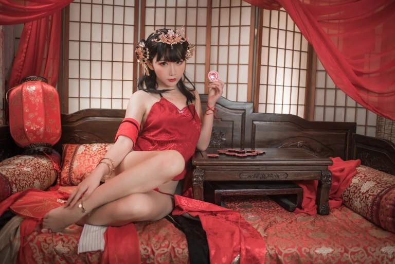 面饼仙儿《逸仙》主题写真：40张全套美图
