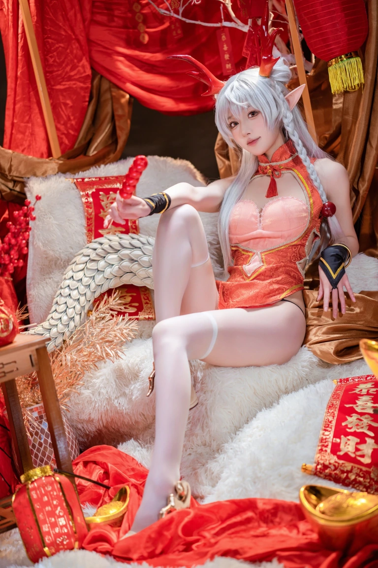 阿包也是兔娘《新春贺图 龙妹》主题写真：44张全套美图，含1个视频
