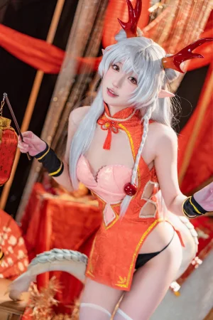 阿包也是兔娘《新春贺图 龙妹》主题写真：44张全套美图，含1个视频