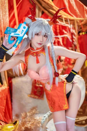 阿包也是兔娘《新春贺图 龙妹》主题写真：44张全套美图，含1个视频
