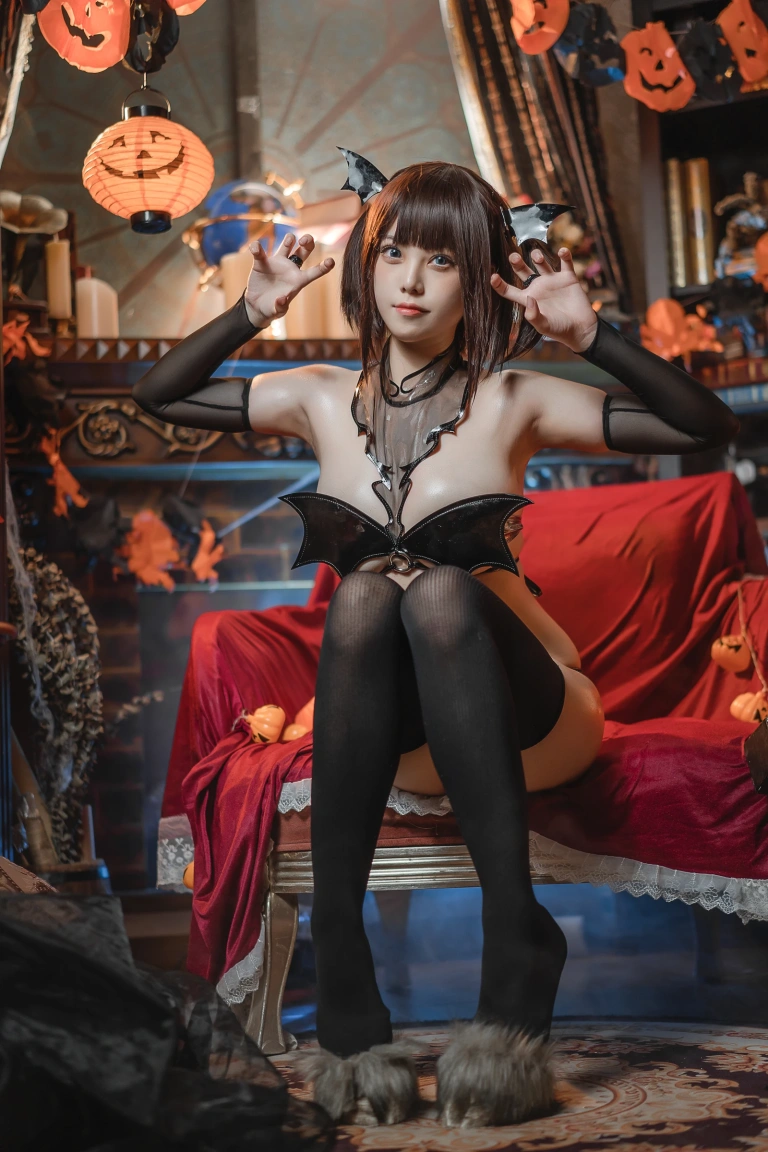 蜜汁猫裘《羊蹄魅魔》主题写真：50张全套美图