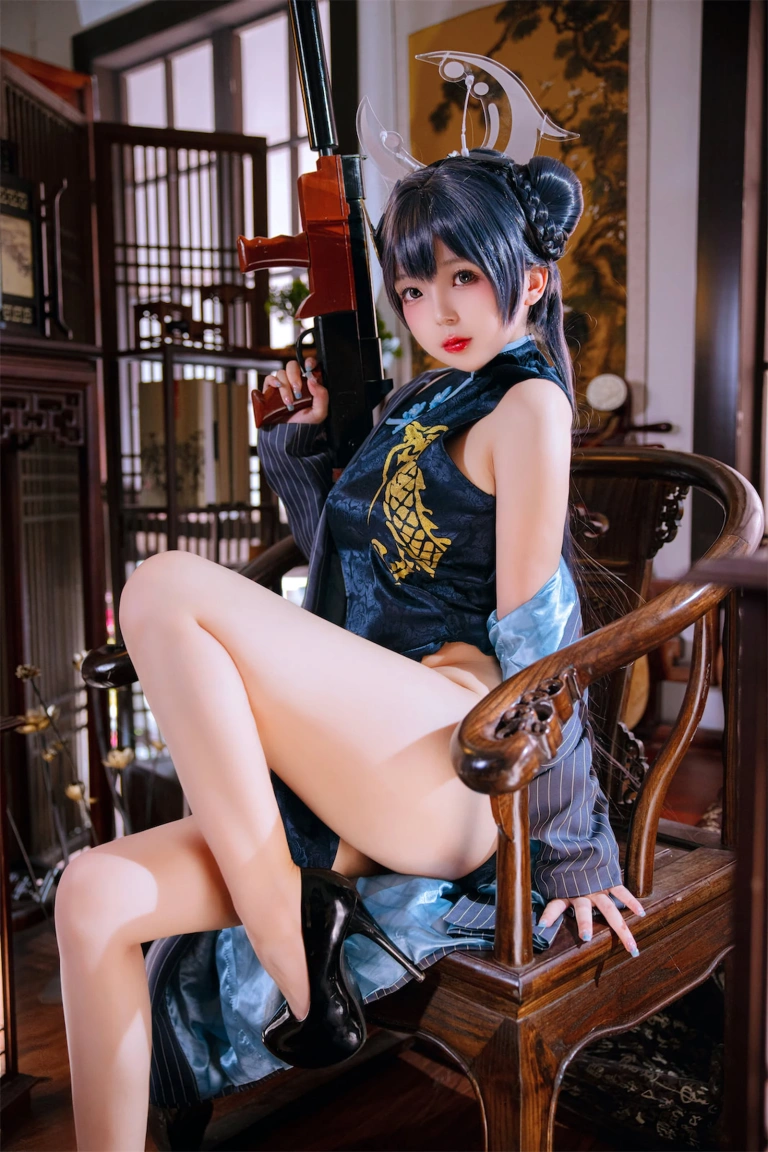 日奈娇(椎名莜)《碧蓝档案妃咲》主题写真：92张全套美图