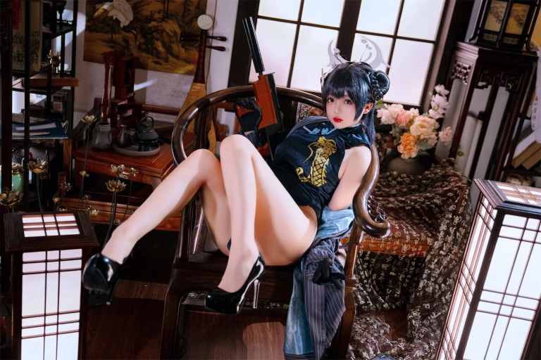 日奈娇(椎名莜)《碧蓝档案妃咲》主题写真：92张全套美图