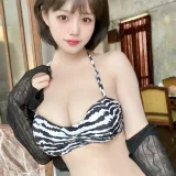 小仓千代《Fantia 2023年10月会员合集》主题写真：92张全套美图，含2个视频